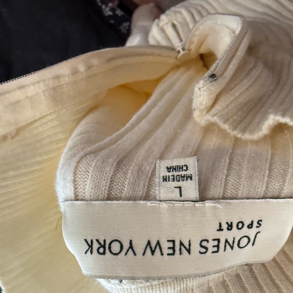 Beige/Cream Ribbed Turtleneck Sweater - Jones New York - Picture 8 of 8